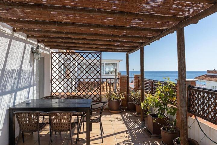 Lägenhet 1 Bedroom Penthouse With Pool Access, Centre Nerja